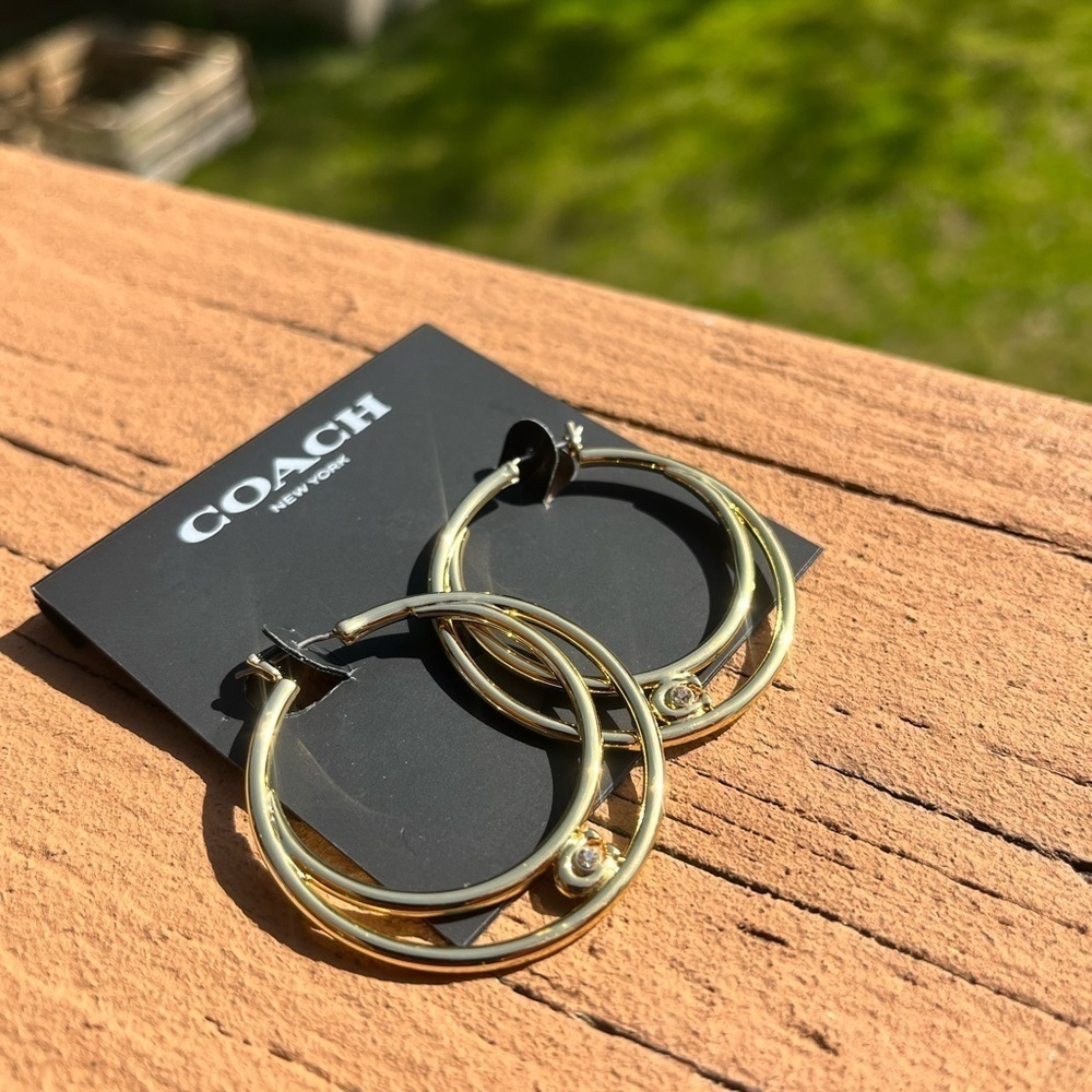 Coach Gold Triple Hoop Earrings NWT • Classic Logo Detail Stud Hoops - Picture 2 of 4
